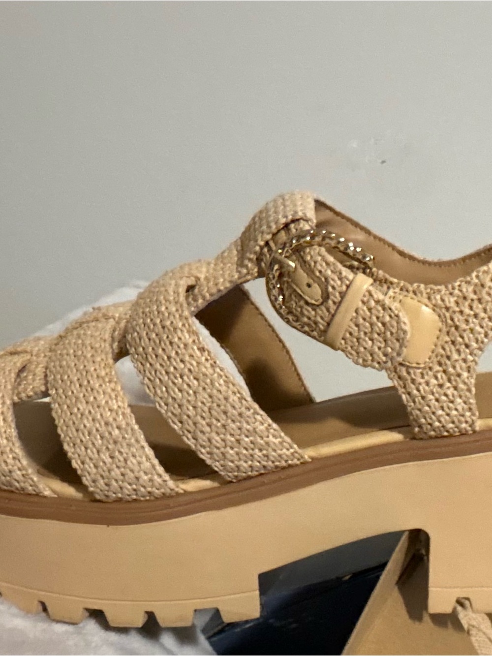 Universal Thread beige - Picture 3 of 7